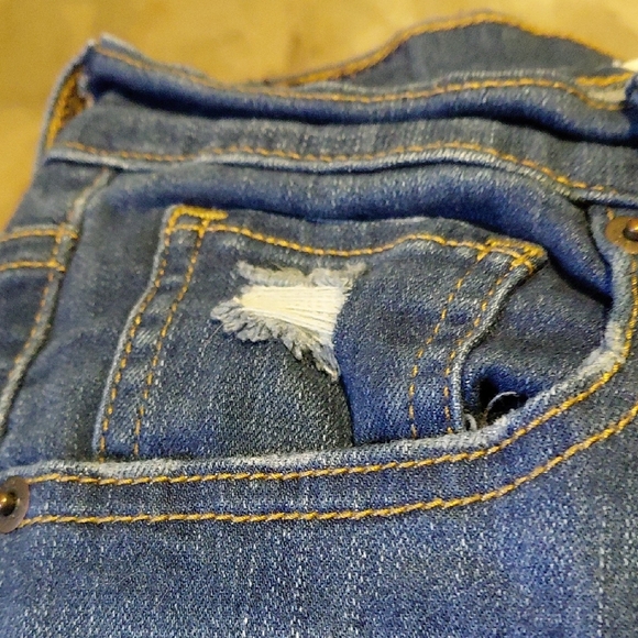 Levi's Women's Distressed Skinny Jeans in Dark Blue - Picture 5 of 7